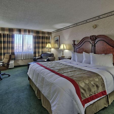 Ramada By Wyndham Albuquerque Midtown Hotel Exterior photo