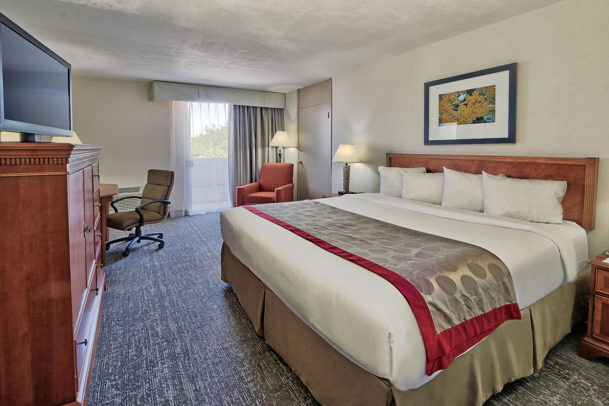 Ramada By Wyndham Albuquerque Midtown Hotel Exterior photo