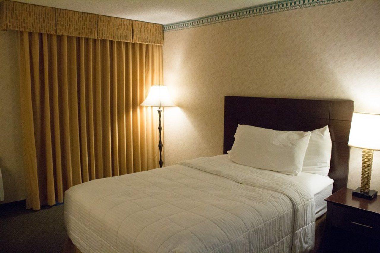 Ramada By Wyndham Albuquerque Midtown Hotel Exterior photo